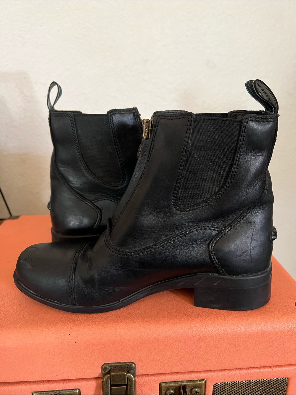 ARIAT GIRLS' DEVON IV PADDOCK RIDING BOOTS - ROUND TOE Size 1 - Picture 6 of 11